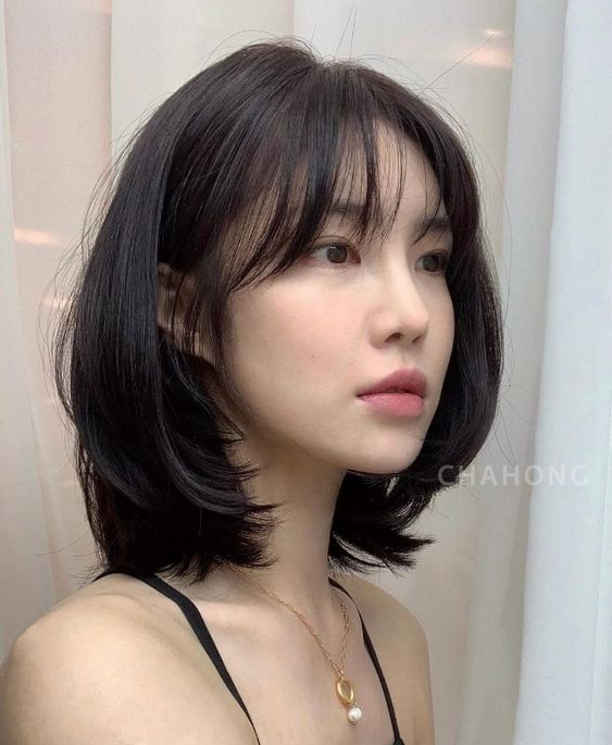 Best Ways To Wear Curtain Bangs With Short Hair