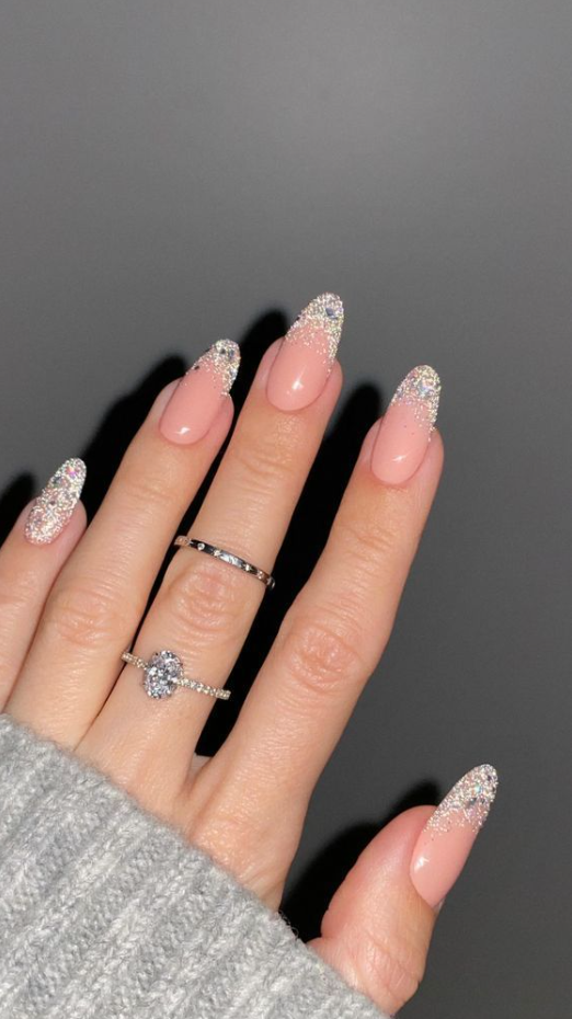 Pretty December Nail Trends   Winter Nails 3