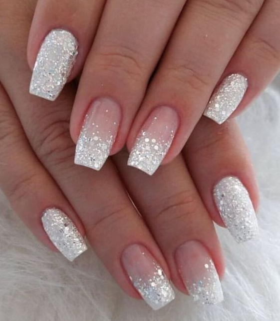 Gel Nail Designs For Winter   Stylish Winter Short Square Nail Designs