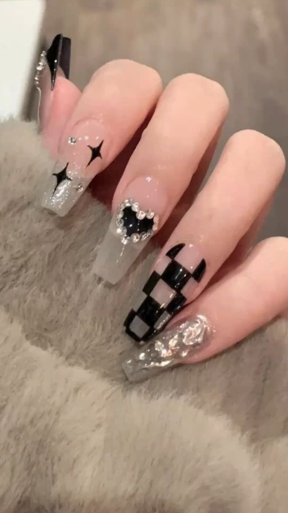 Goth Acrylic Nails   Nail