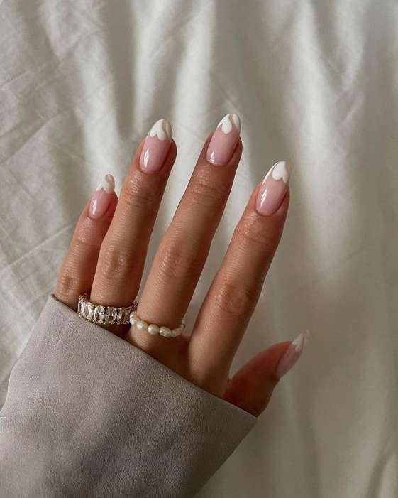 February Nails - Obsessed with this minimal nail art
