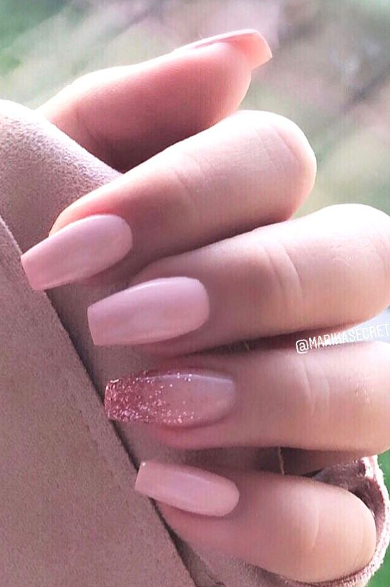 Nails Acrylic Pink - Ways to wear glitter nails for an Elegant Touch