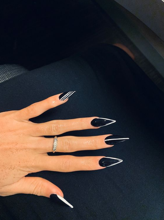 Nails Black And White - Black and white design stiletto nails