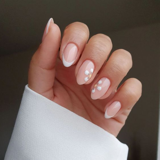 Dreamy Coffin Spring Nails