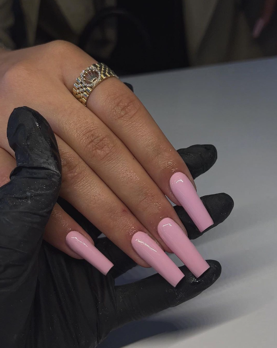 Dreamy Pink Spring Nails 2023