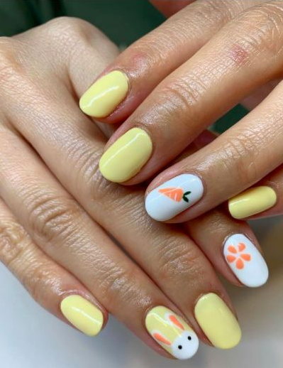 Easter Nails - Easter Nails Baby Bunny Pale yellow Easter nails with bunny