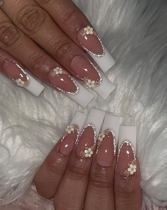 Best 2023 French Tip Nails