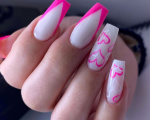 Pretty 2023 French Tip Nails Photo