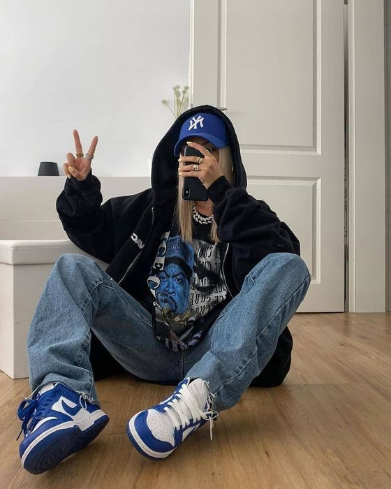 Aesthetic Outfit Inspo   Skater Girl Aesthetic Outfit, Streetwear Fashion Women, Tomboy Style