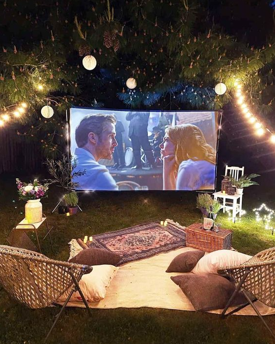 Backyard Movie Night Party   DIY Outdoor Movie Screen Ideas For A Magical Backyard