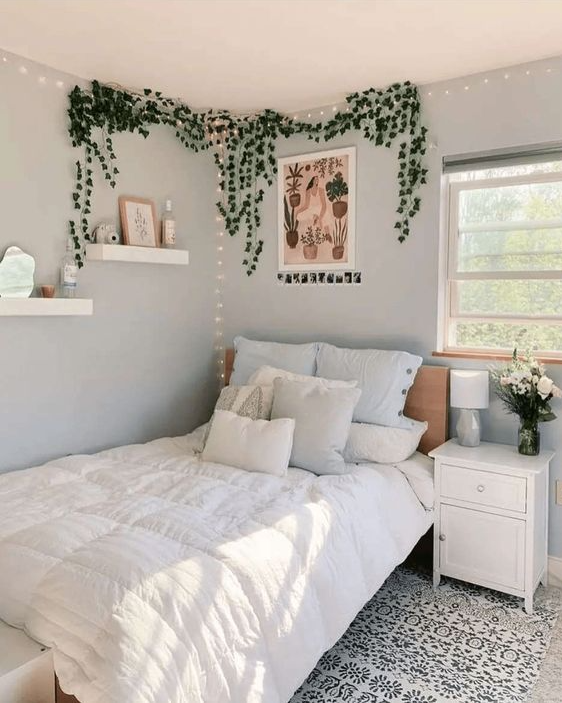 Bedroom Inspirations   Dorm Room Decor Essentials For Stylish