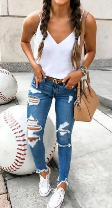 Jeans Summer Outfit   Sporty Chic Jean Outfit