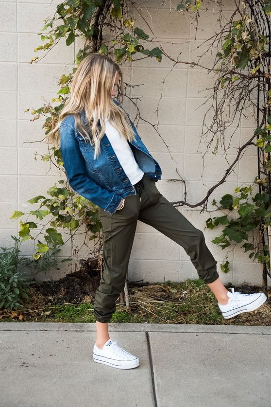 Outfit Casual   Mid Weight Joggers In Moss Green