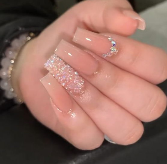 Short Quince Nails   Acrylic Nails Nude