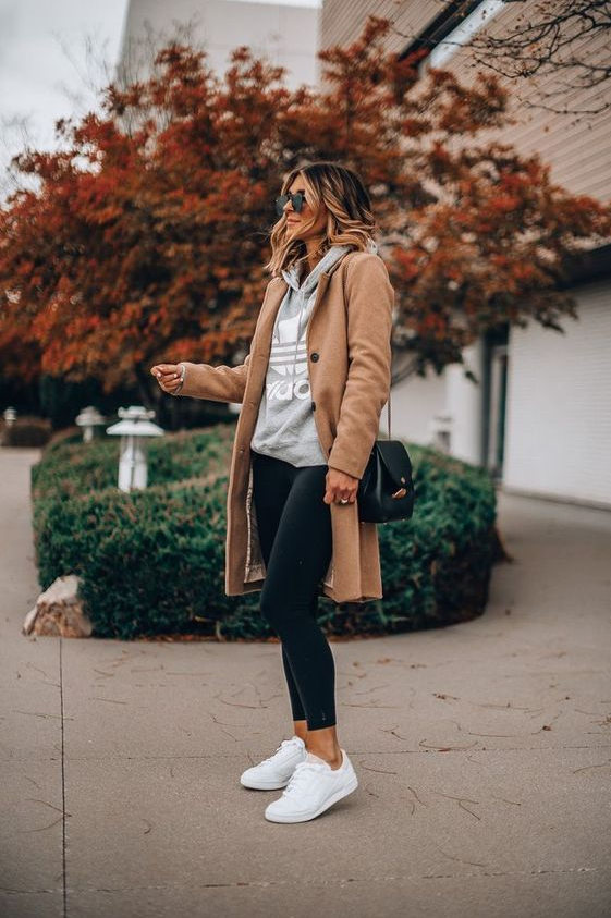 Fall Outfits Women   The White Sneaker That Everyone Can Wear This Fall