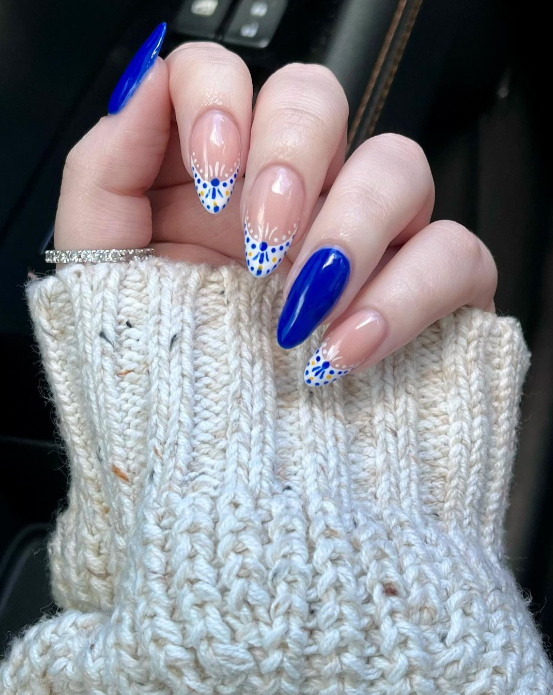 Amazing Trendy Fall Nail Art Picture