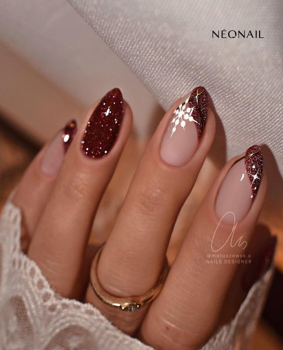 Almond Winter Nails   Festive Nails To Get You Into The Holiday