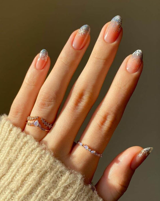Almond Winter Nails   Instagrammable Nails Designs You Won't Want To Miss Out In