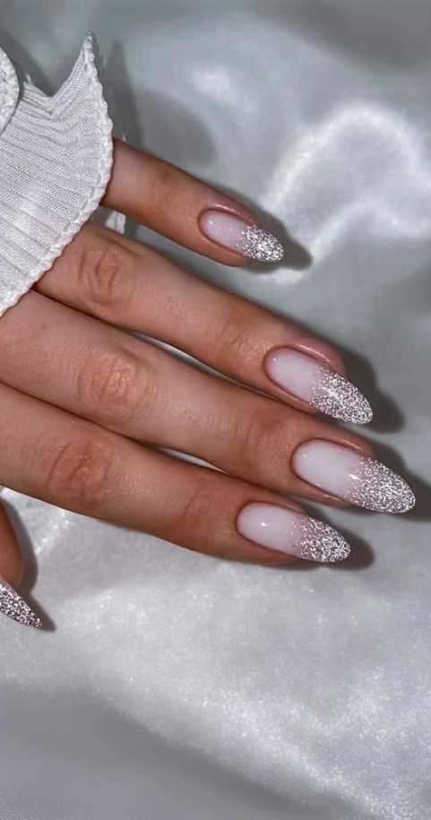 Almond Winter Nails   Pretty December & Holiday Nail Designs For The Season