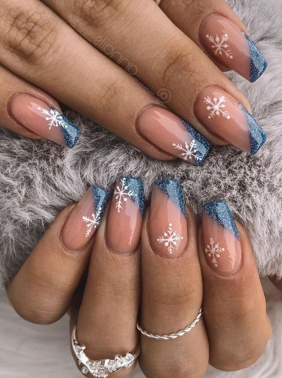 Almond Winter Nails   Pretty Snowflake Nails To Try This Winter