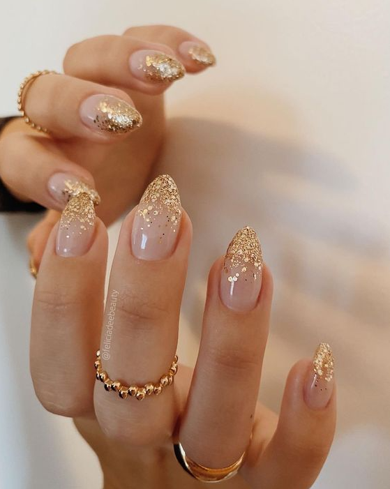 Almond Winter Nails   Stunning New Year's Nails And New Year's Nails Design 2024 You Need To Copy