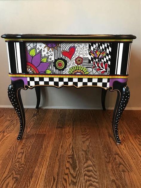 Whimsical Painted Furniture   Whimsically Painted Furniture Ideas