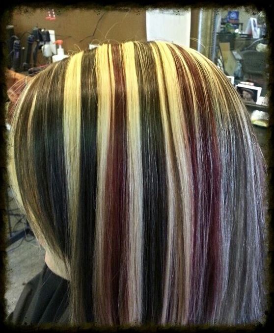 2000s Chunky Highlights   Hair Color And Cut Hair Color Highlights Hair Stylies Hair Hair Highlights Multi Colored Hair