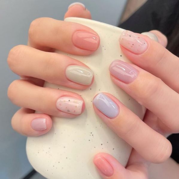 Awesome Simple Spring Nail Designs