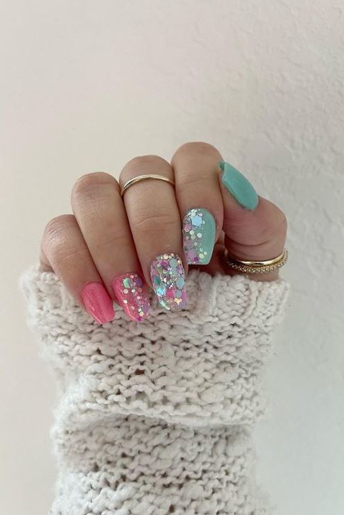 Gorgeous Colorful Glitter Nails