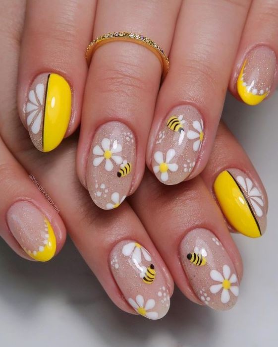 Yellow Nails   Yellow  White  Gel  Summer  Spring Nail Art Floral