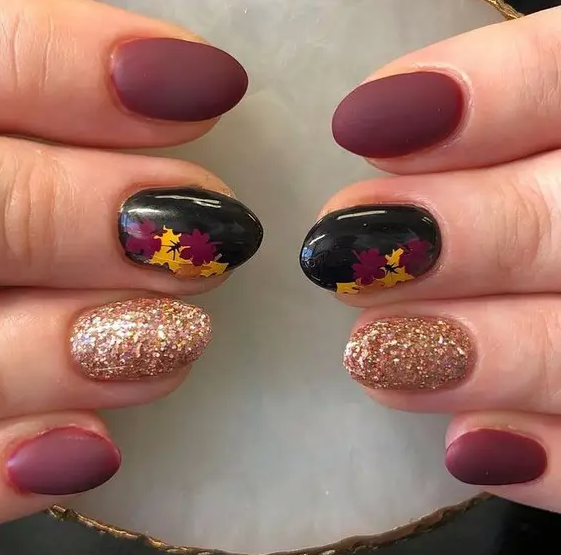 Autumn Leaf Nail Art   Sparkling Autumn Glitter And Glamour