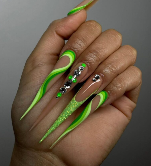 Awesome Hot Nail Art Designs Photo