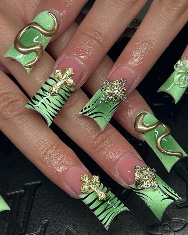 Pretty Hot Nail Art Designs Gallery