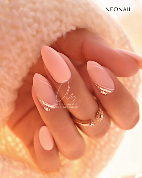 Amazing Trendy Manicure Designs Photo