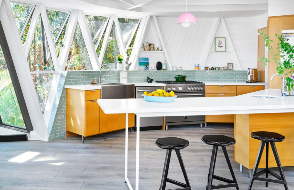 Geodesic Kitchen