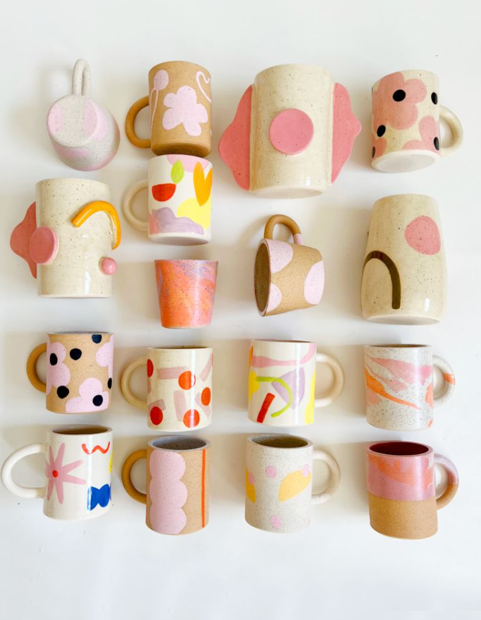 Handmade And Handpainted Ceramics Diy Pottery Painting Pottery Workshop Handmade Ceramics Pottery Designs Hand Painted Ceramics Ceramics Pottery Mugs