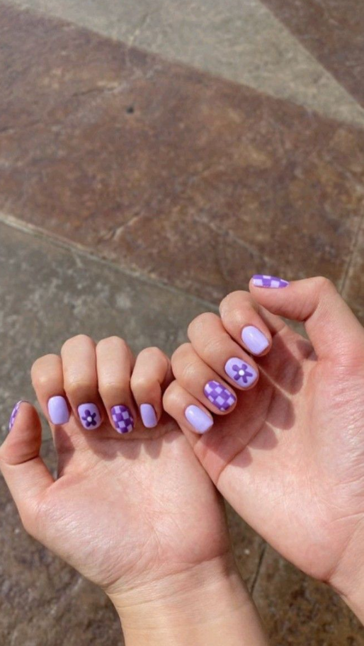 Nail Art Lilac Nails Checkered Nails White Nails Short Nails Stylish Nails Fake Nails Designs