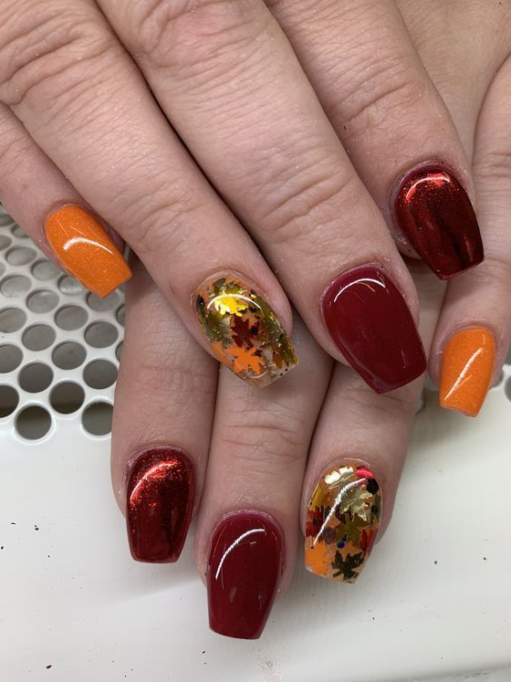 November Nails Fall Nails With Leaves Fall Gel Nails Thanksgiving Nails November Nail Designs Cute Nails For Fall November Nails Fall Nail Art Designs