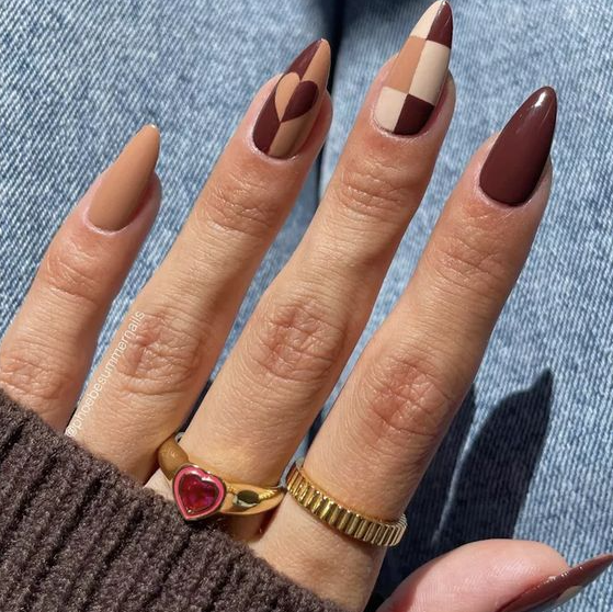 Short Almond Nail Ideas For Fall From French Tips To Mismatched Neutrals Nail Designs Stylish Nails Nail Art Gel Nails Fall Nail Designs Winter Nails