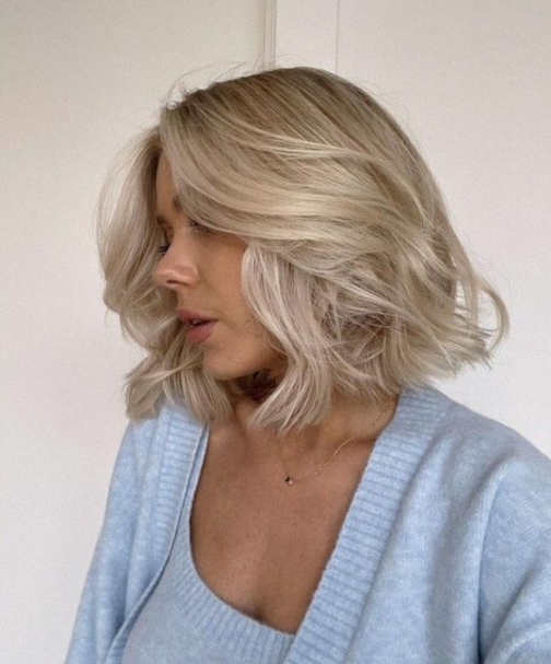 Soft Layered Wavy Bob