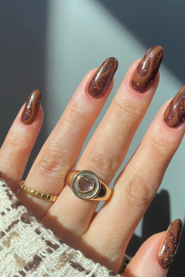 Incredible Fall 2023 Nails Inspo For A Chic Autumn Mani Brown Nails Design Copper Nails Designs Acrylic Nails Almond Shape Brown Nails Brown Nail Art Fancy Nails