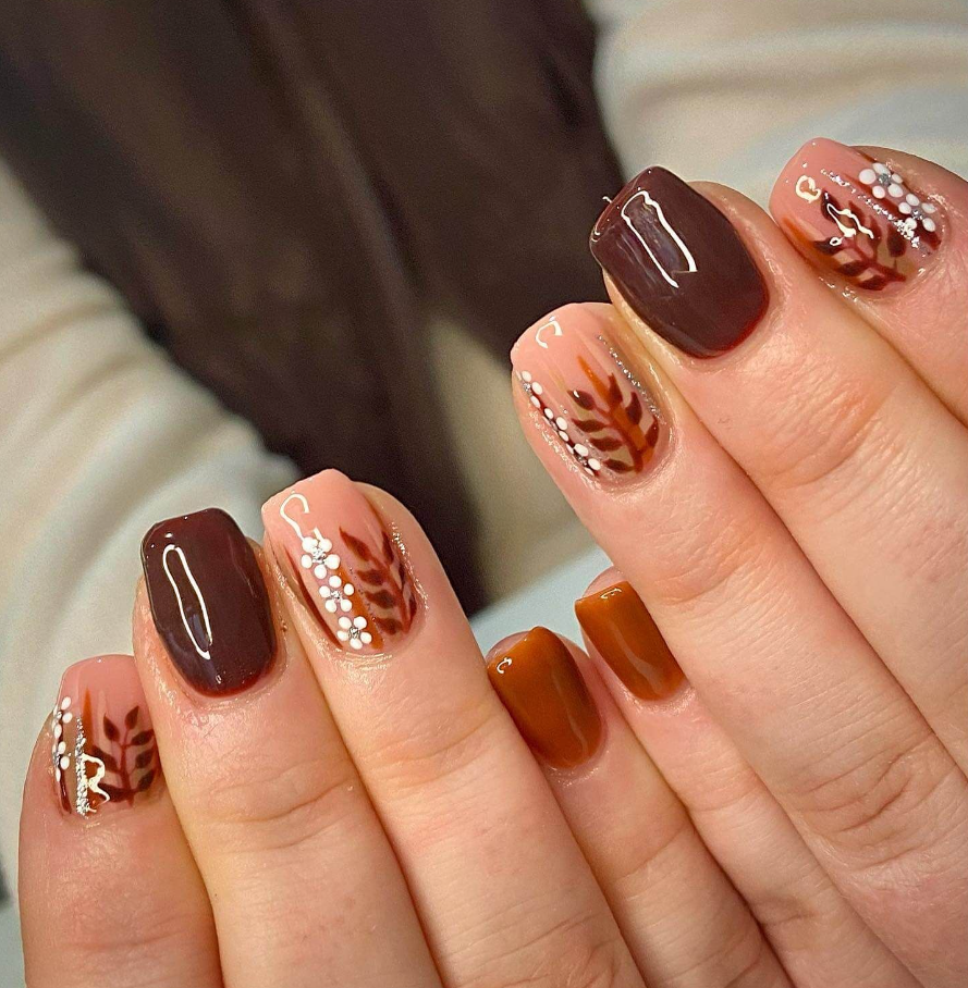 Simple Trending Autumn Nail Designs Thanksgiving Nails Thanksgiving Nail Designs Fall Nail Designs Gel Nails Nails Inspiration Pretty Nails