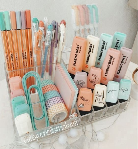 Fournitures Scolaires - Escritorio aesthetic in 2021 Study stationery Cute school supplies