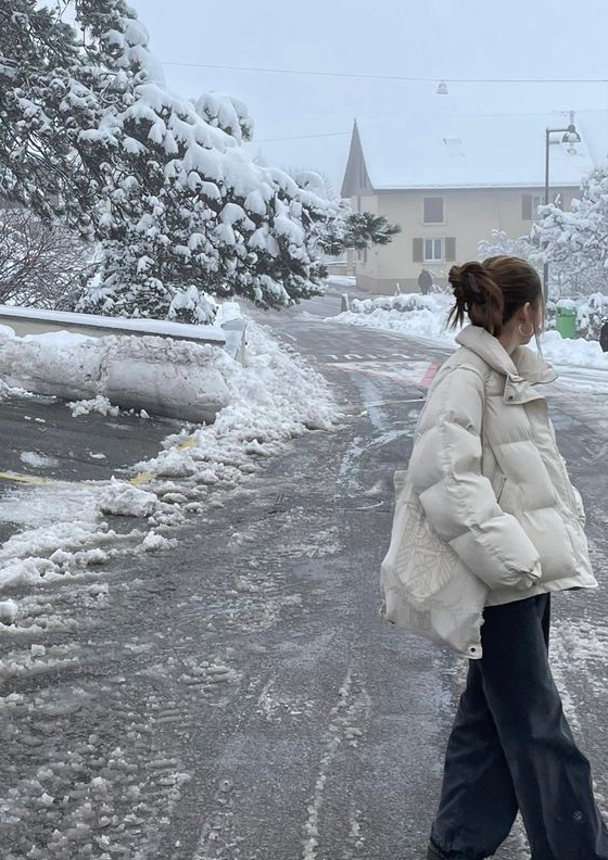 Cold Girl Aesthetic - white jacket winter aesthetic