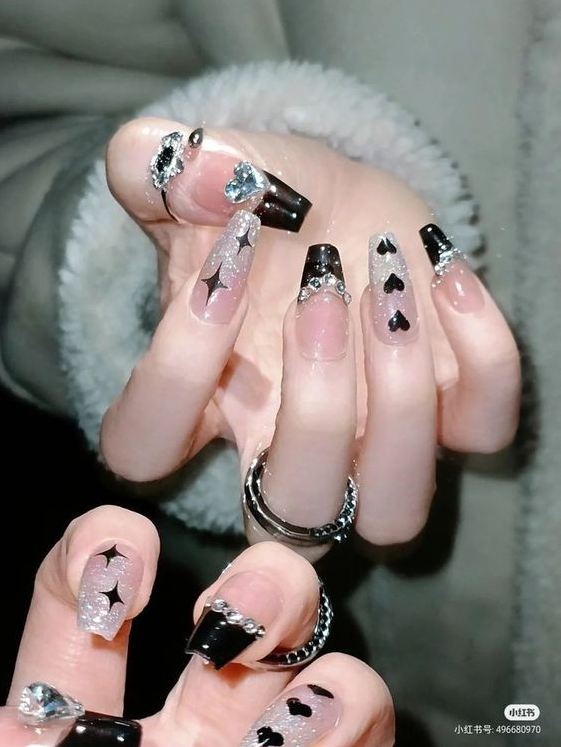 Goth Acrylic Nails - aesthetic nails ideas