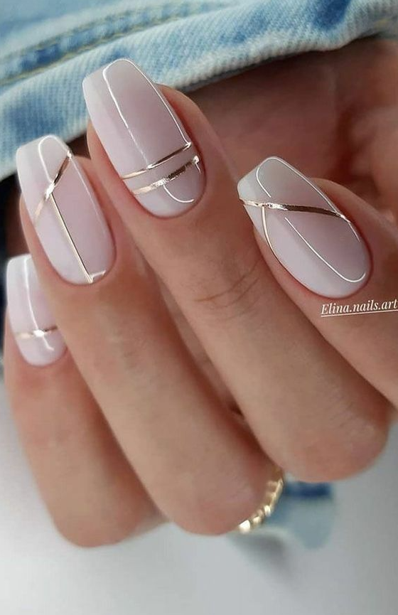 Nails Medium Length - Classy false glitter nails of short, long & medium length