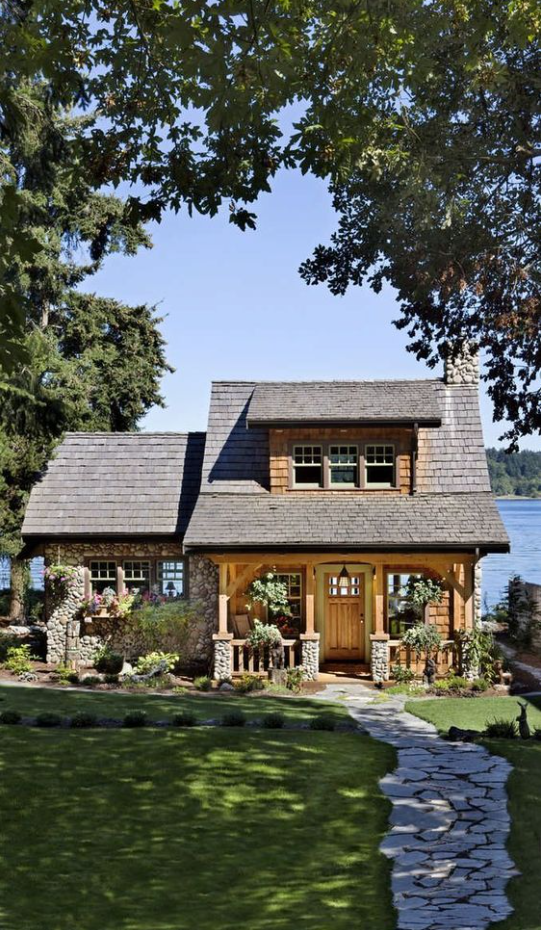 Small Cottage Homes - A Pacific Coast Cottage Smart Cabin Design