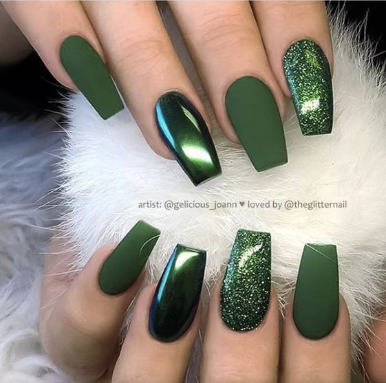 March Nails    Beautiful Color Green March Nails
