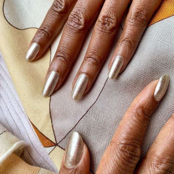 Nails On Dark Skin Hands   Nail Colors That Look Especially Amazing On Dark Skin
