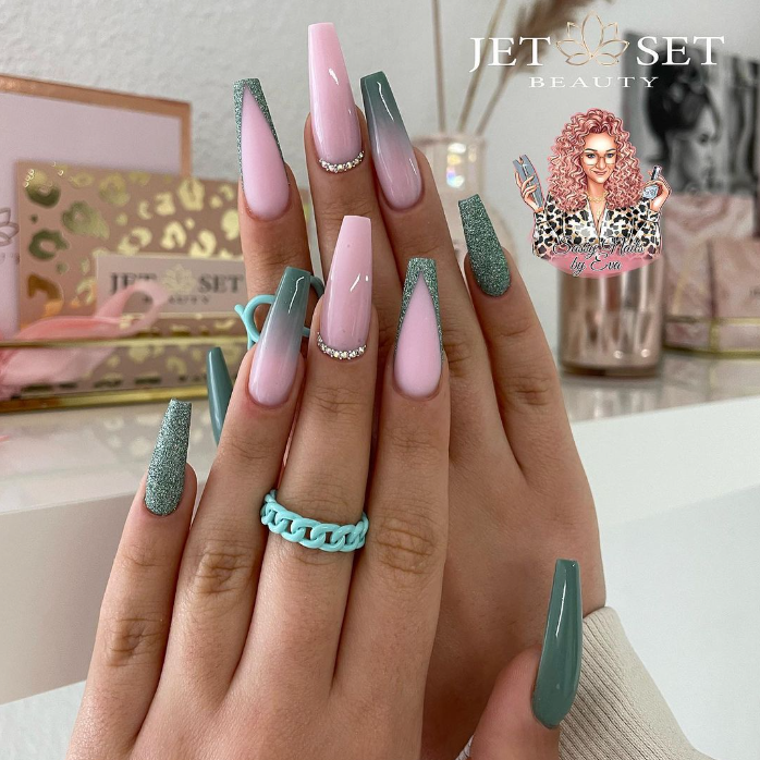 Best Pink Spring Nails 2023 Photo